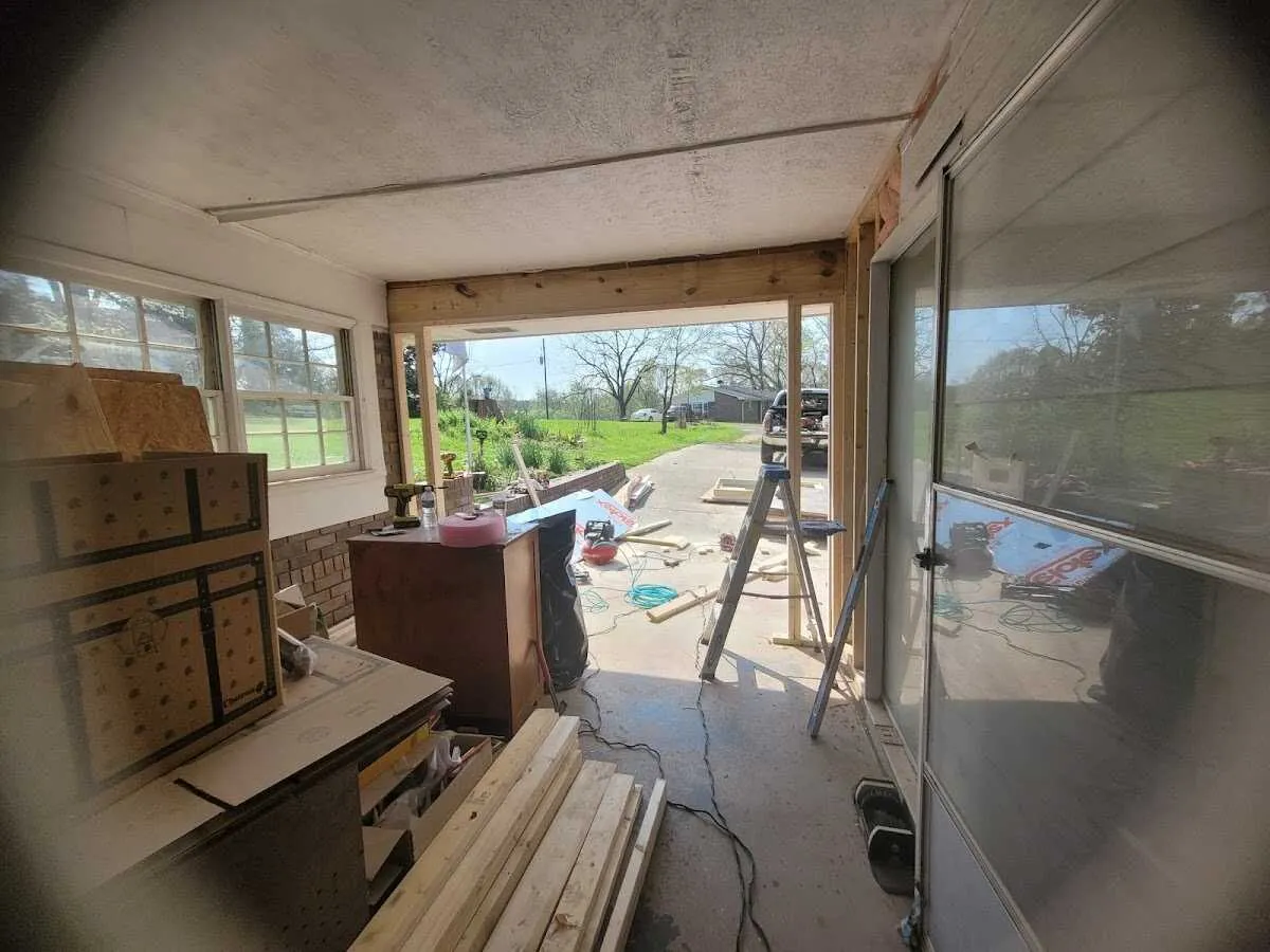 Air movers and dehumidifier for Water Mitigation Services in Clermont